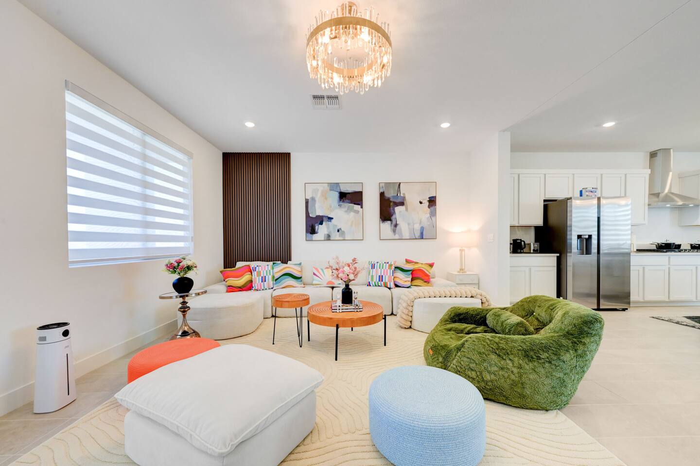 Near Strip •Beautiful 6BR8 Beds•New Furniture