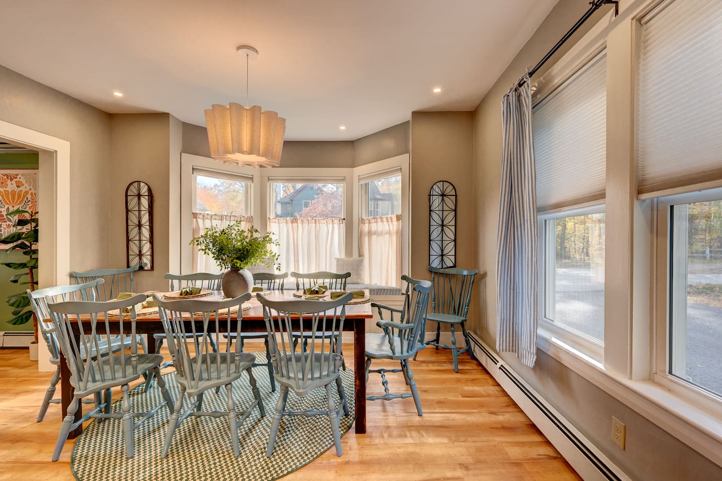 Gather in our professionally designed, open-concept dining area with seating for 8. Perfect for family meals and making memories together. Enjoy a stylish space after skiing, hiking, or exploring North Conway and the White Mountains.