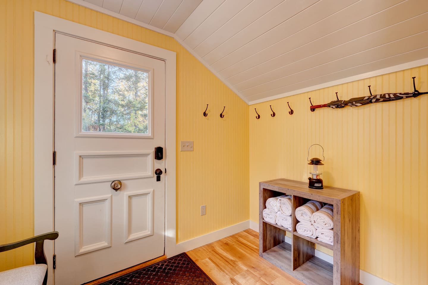 Fresh hot tub towels are conveniently provided on a dedicated towel rack, making it easy to relax and unwind in your private hot tub after a day of skiing, hiking, or exploring North Conway and the White Mountains.