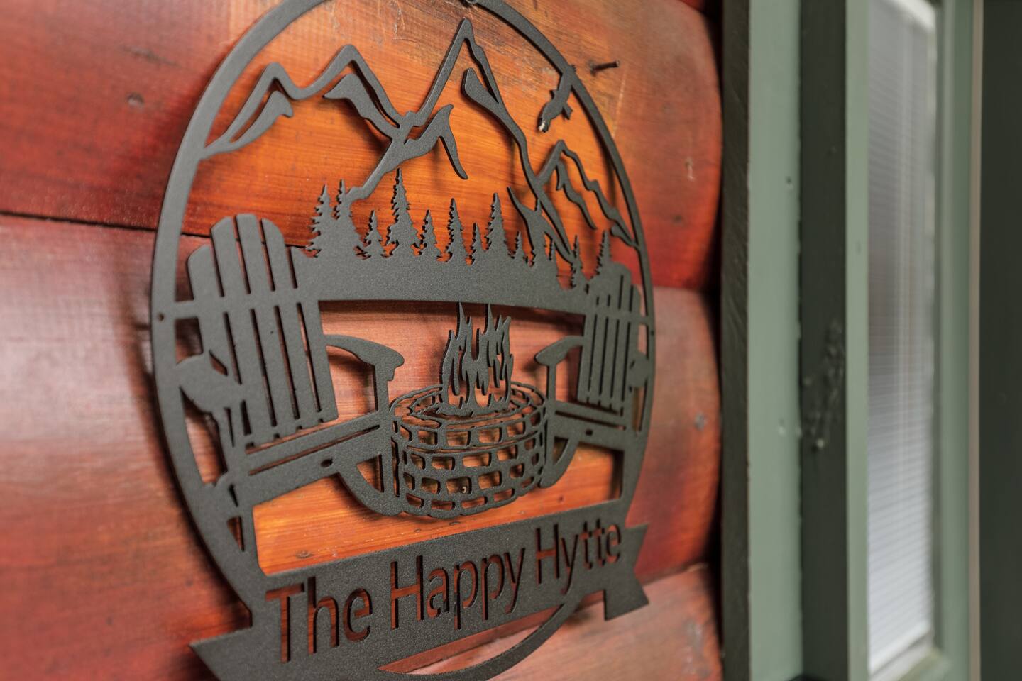 Welcome to the Happy Hytte (pronounced hit-uh).