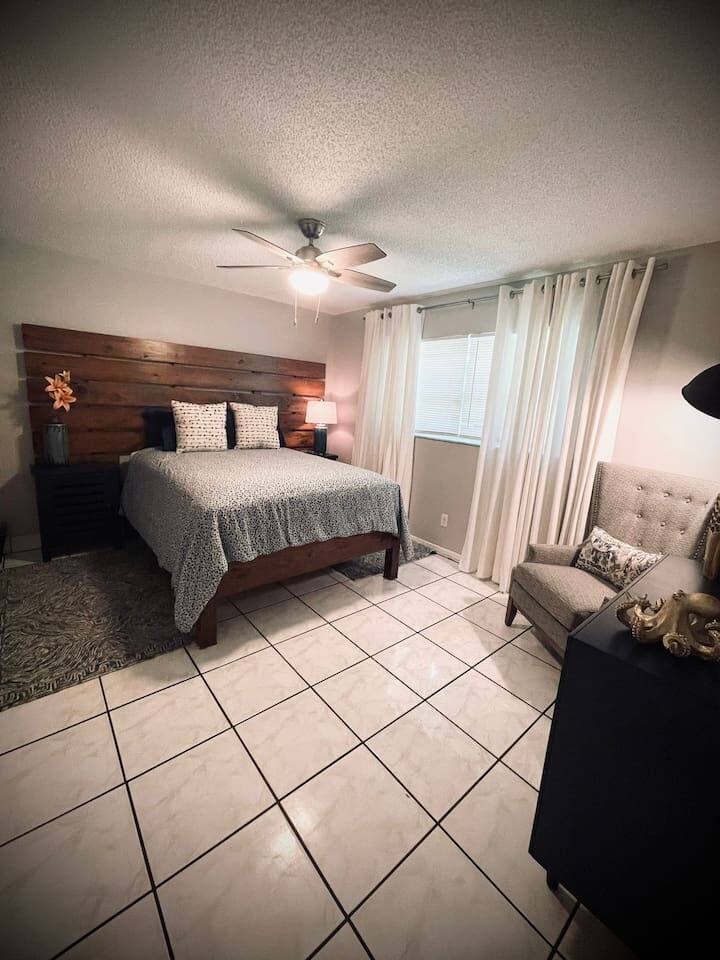 01 Spacious 3 bdrm close to FLL & Port Everglades - Apartment