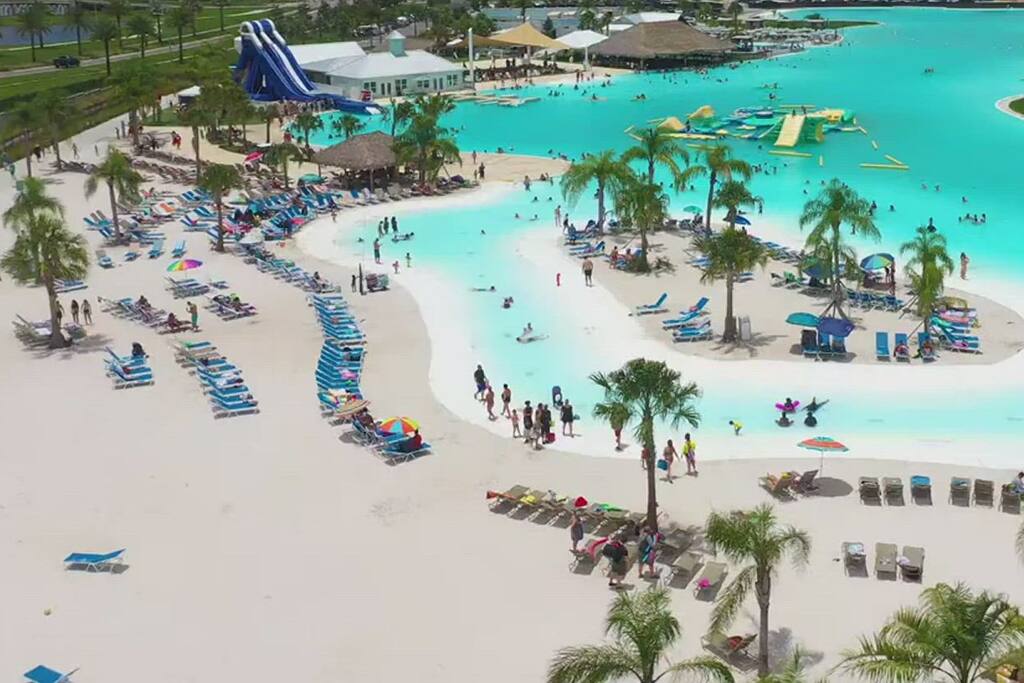 14 Room Disney Mansion Golf Resort