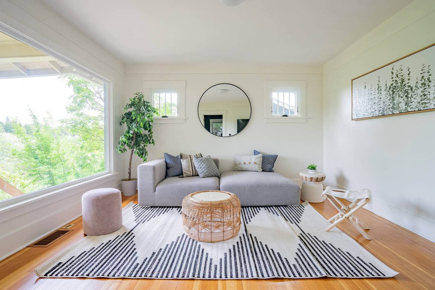 West Seattle Cottage | Cozy 2BR Walk to Dining