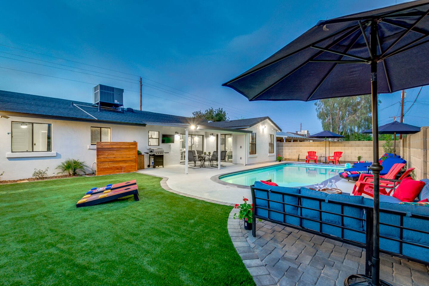 OldTown Scottsdale Luxury! Heated Pool & Jacuzzi!