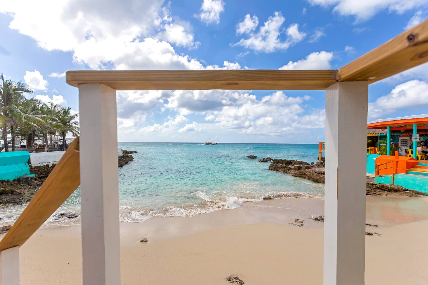 Garden Studio with Beach Access