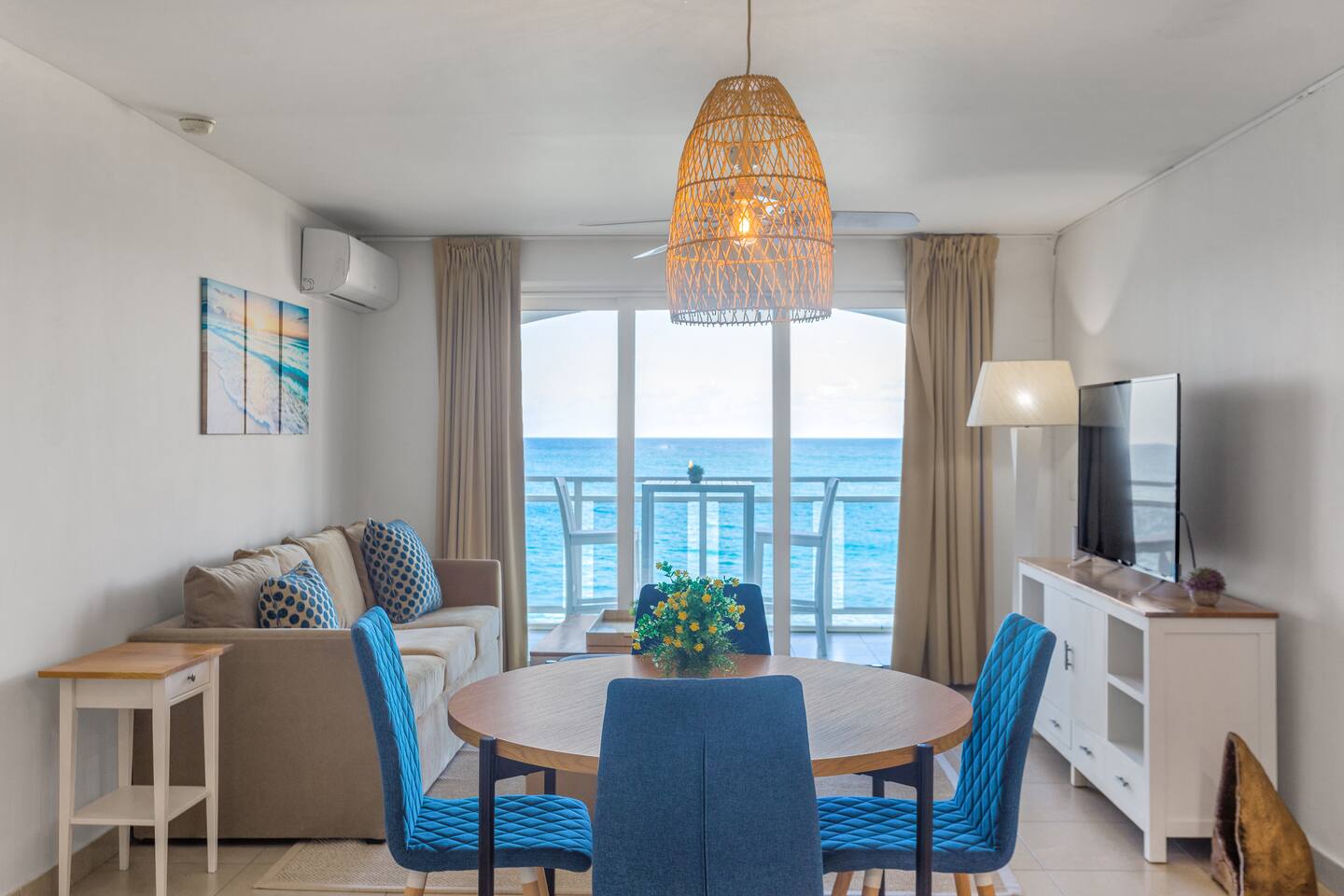 Maho Beach House: Grand 2-Bedroom, Ocean Suite