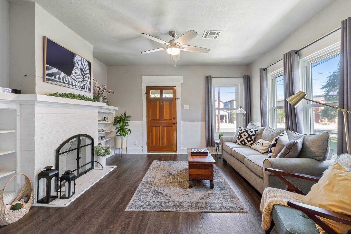 Downtown Waco gem near Silos, Baylor, Cameron park...