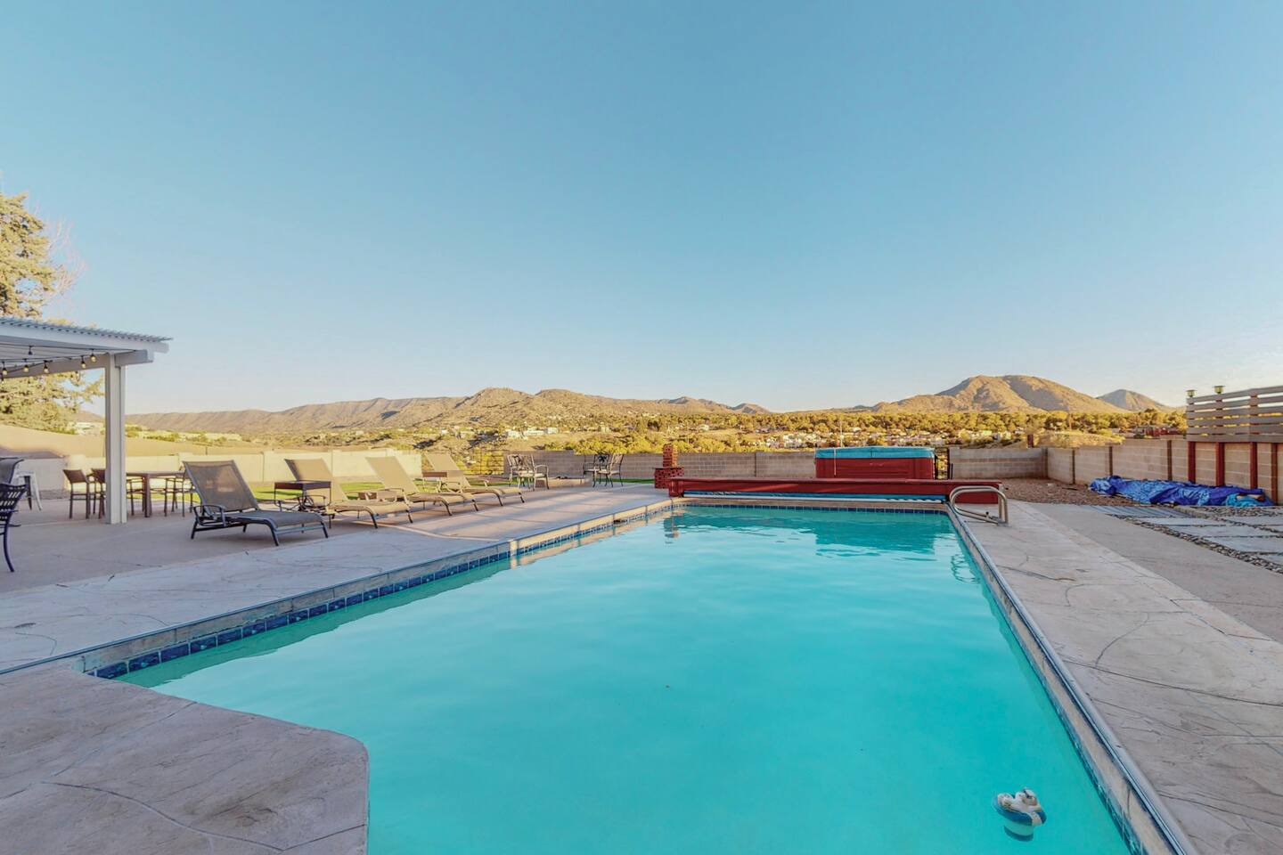 ⭐️3200ft🏊‍♂️Pool♨️Hot Tub🎱Billiards 🧳Sleeps 18