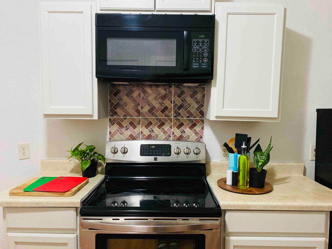 Private apt complex in Downtown 10min to UMC