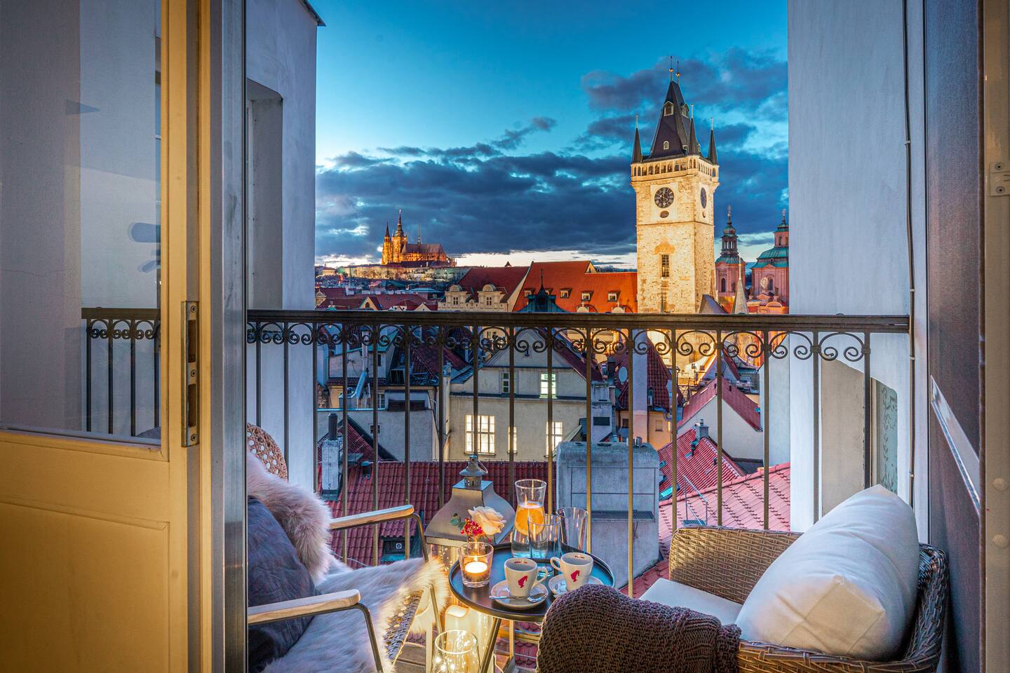 4BR 3,5bath Penthouse Jacuzzi Balcony Castle V!EWS