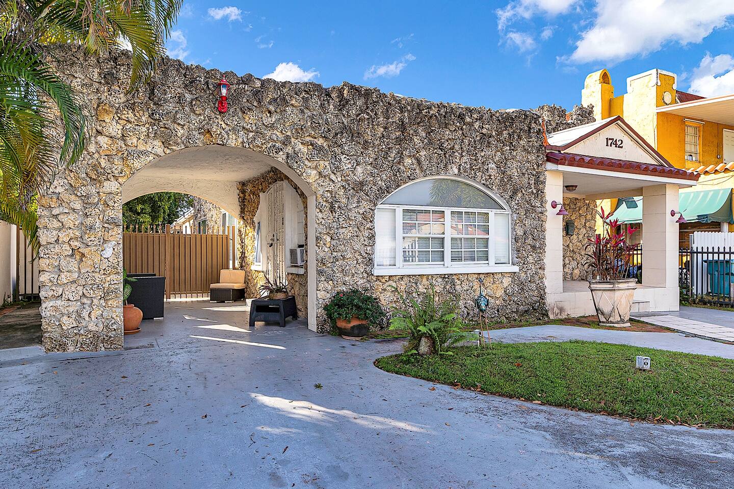 Private Studio in Little Havana