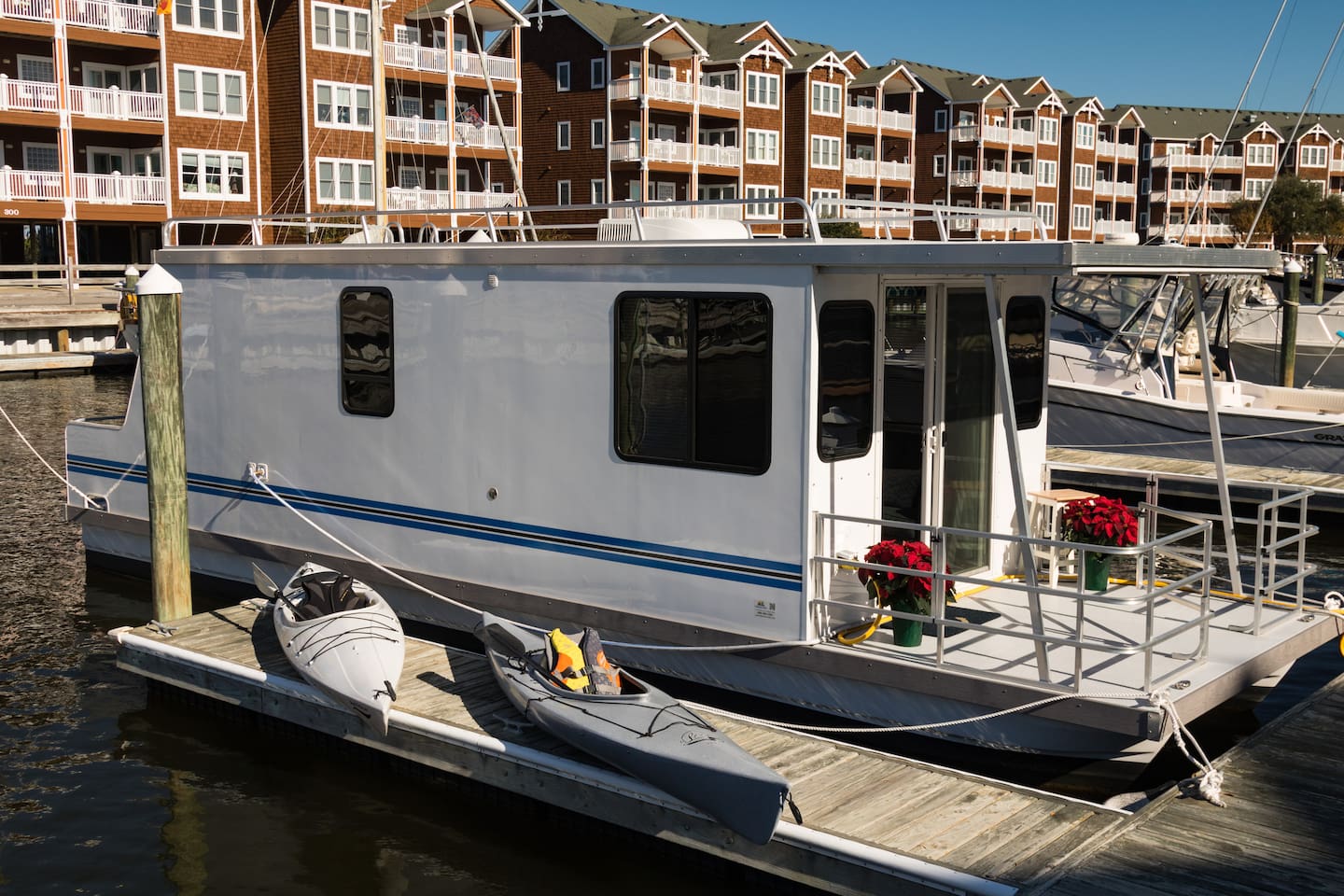 The LOVE Boat | Unique OBX Floating Adventure