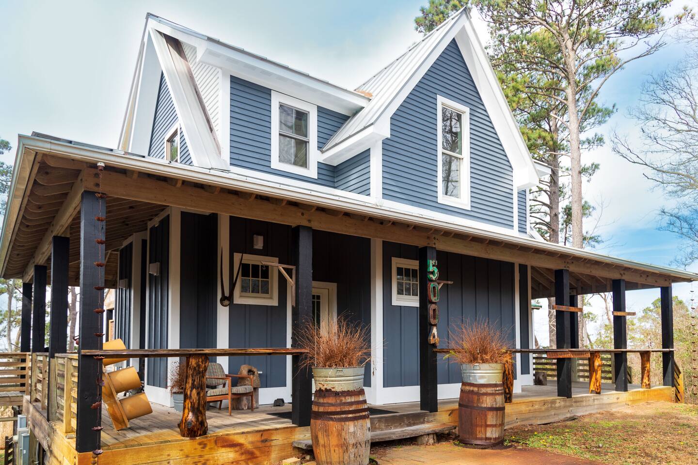 Discover Waterfront Bliss | Main WIE House