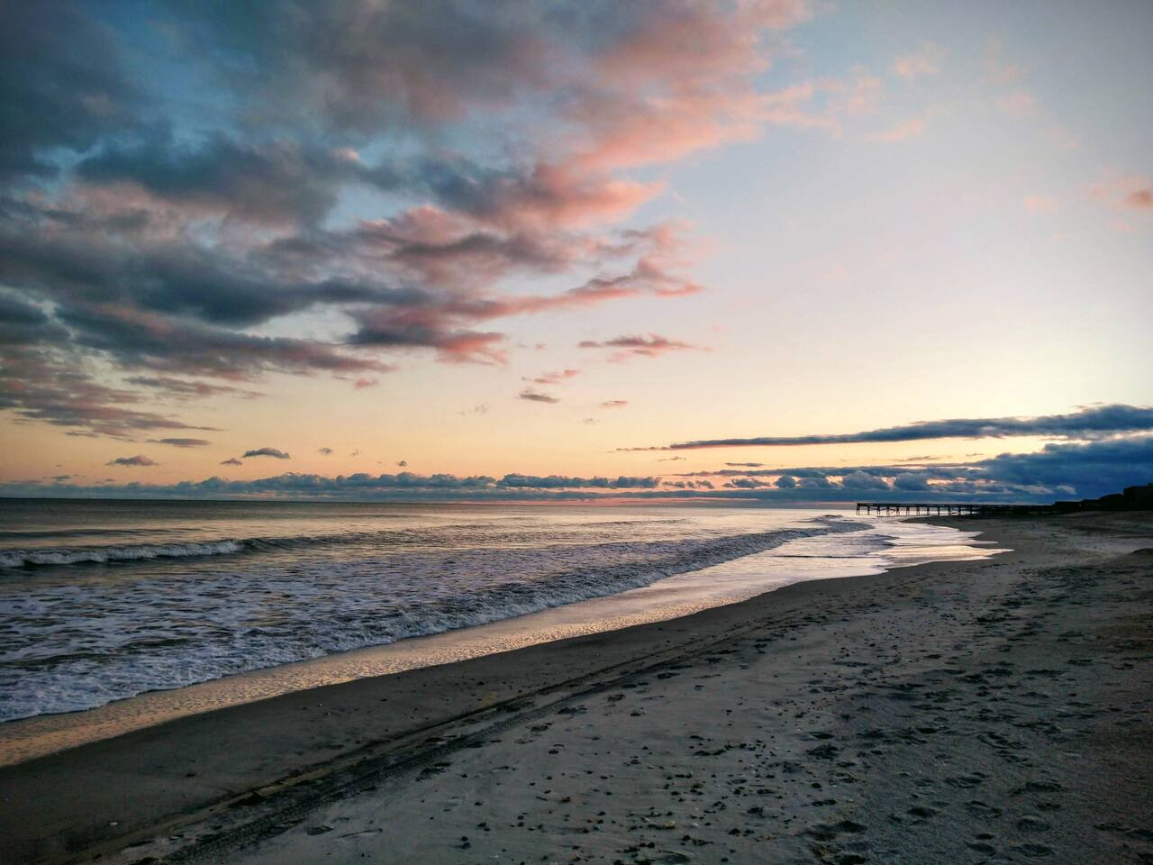 OS154 - pool, steps to the beach, wifi, w/d onsite