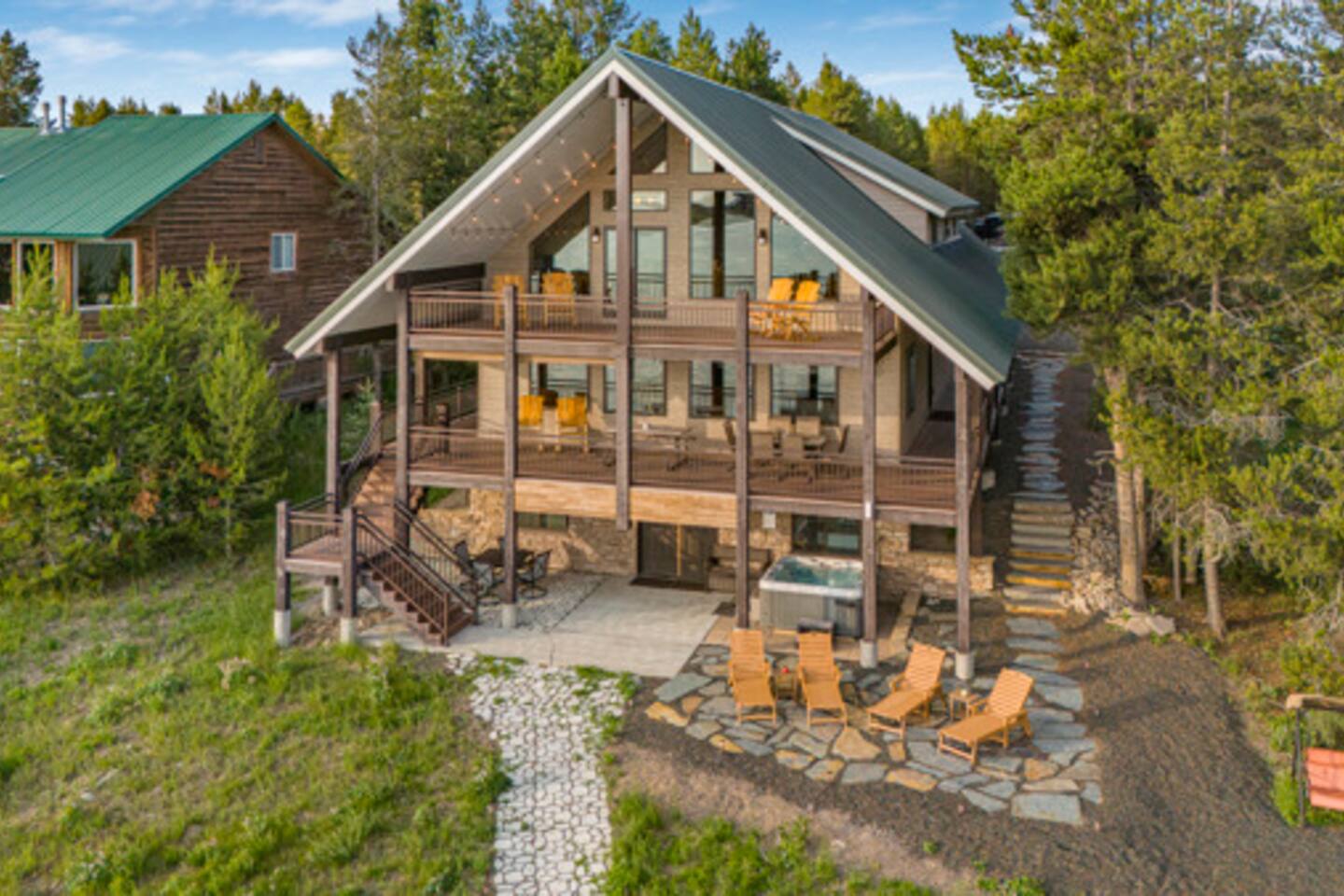 Lakeside Hibernation Station near Yellowstone