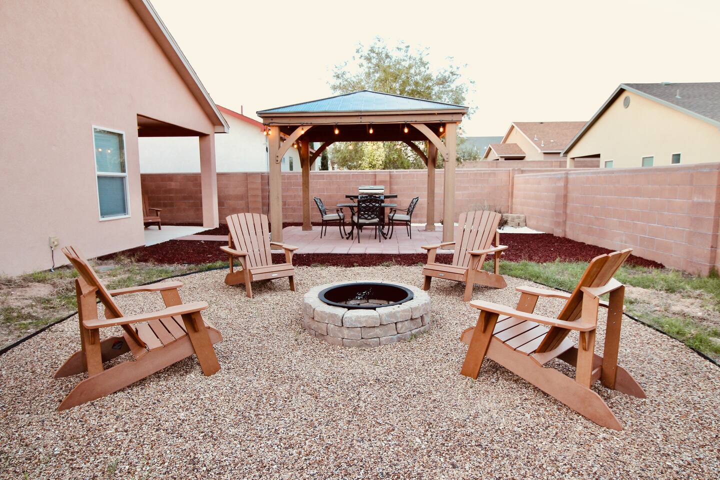 Kick Back & Relax! This Place ROCKS! - Sleeps 10