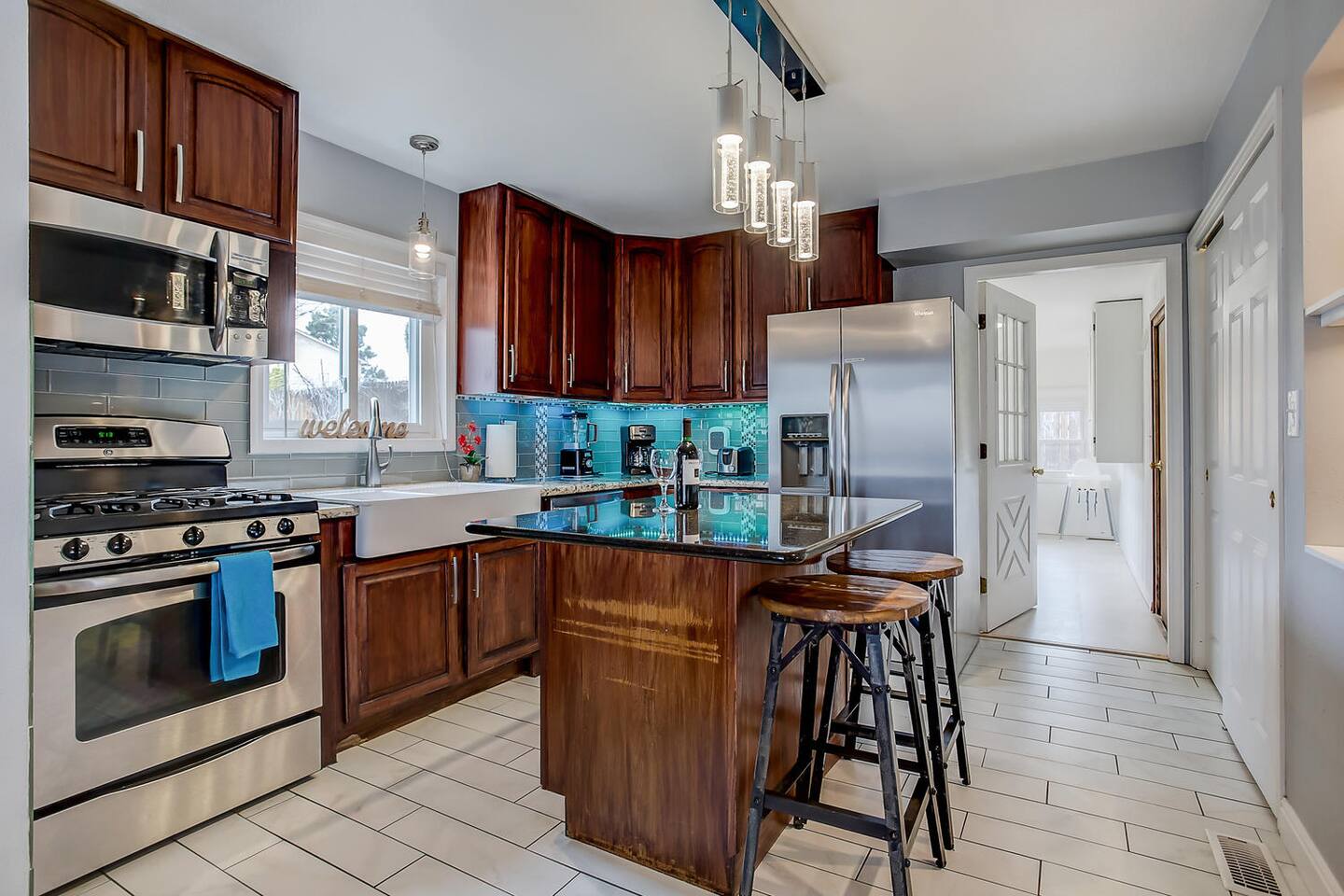 Mountain View’s! Near Trails, 5 miles to downtown