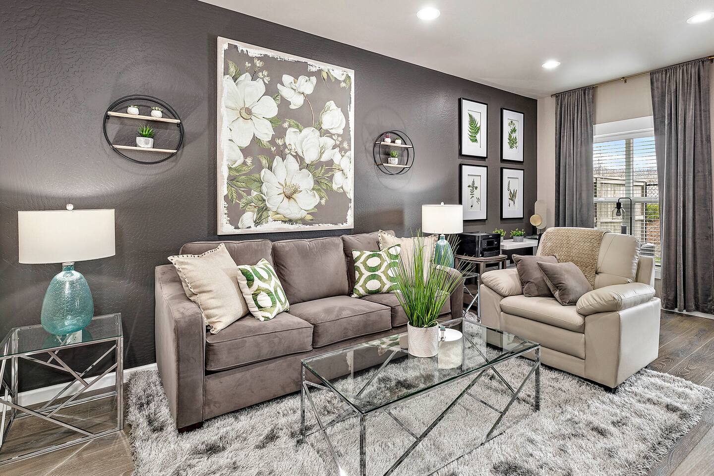 Serenity-Themed, Fastest WiFi, 2 King Beds Home