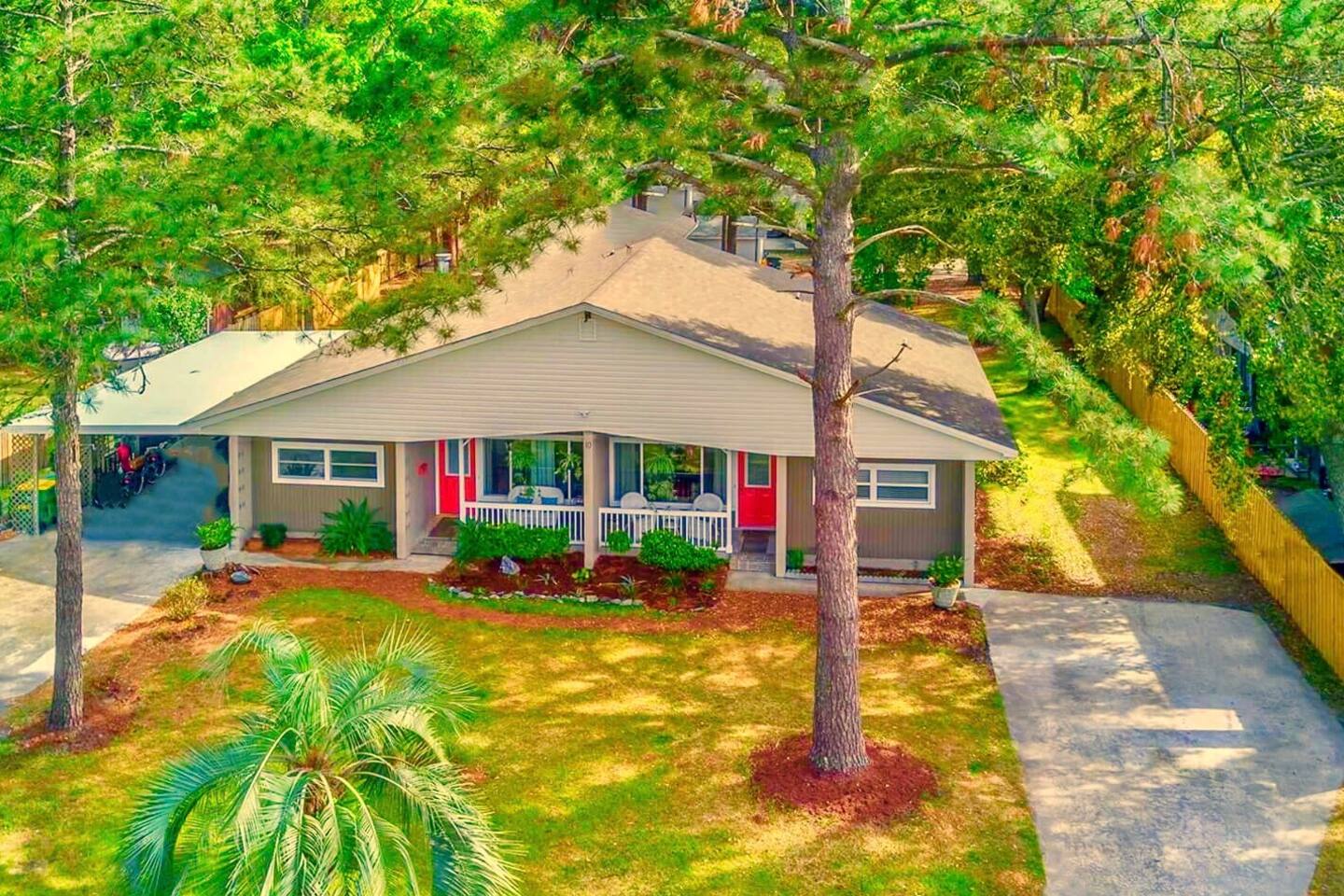 Sandy Toes  A & B Whole Duplex