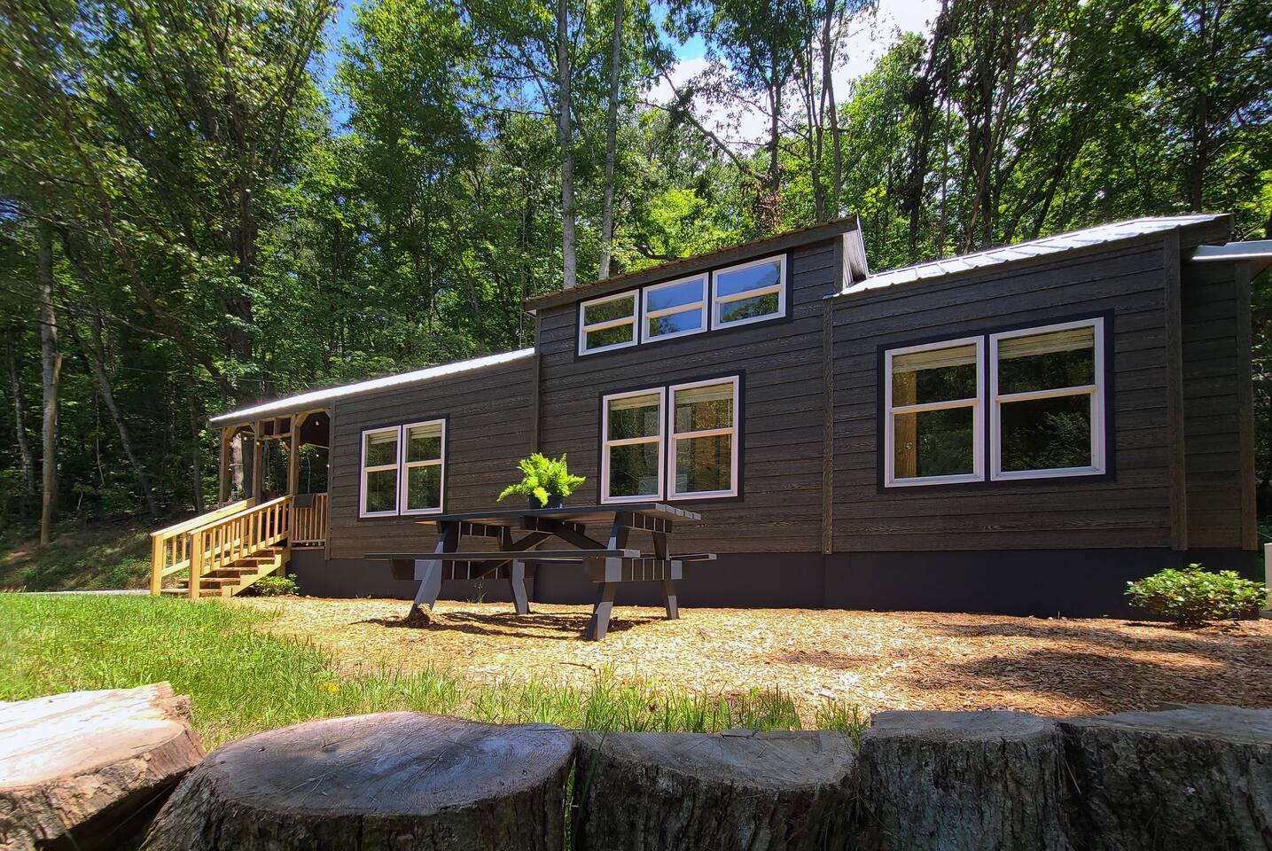 Cozy Couple's Cabin: Minutes to Smokies & Casino