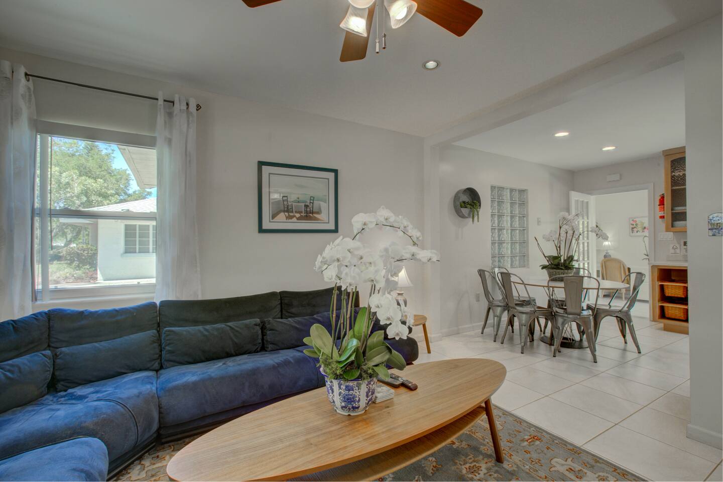 Private back yard. Southgate. 2 bedroom, 2 bath.