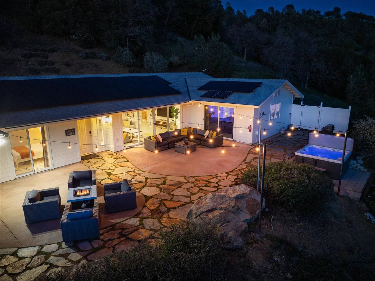 The Great Yosemite Retreat at Bear Trap W/Fire Pit/Hot Tub/Mountain View