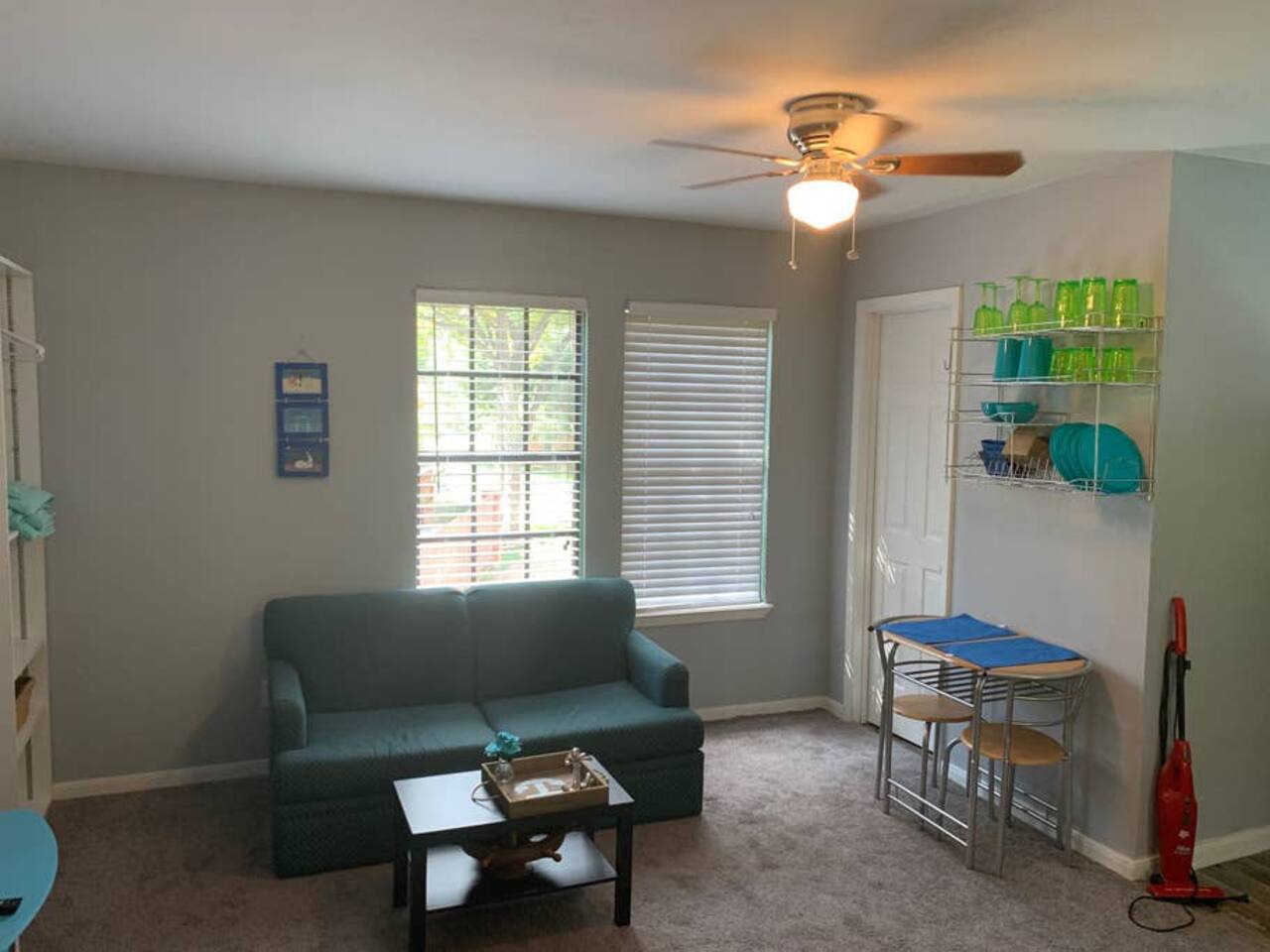 Studio in quiet neighborhood