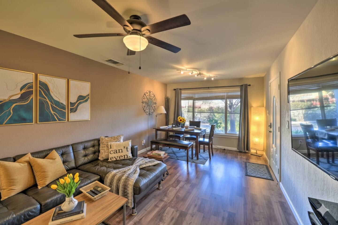 2BD Carmichael Retreat w/BBQ & Pet Garden, Near DT