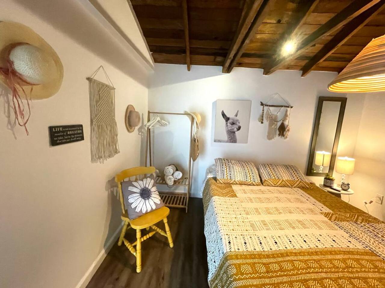 Private Cabin in Little Havana w/Free Parking