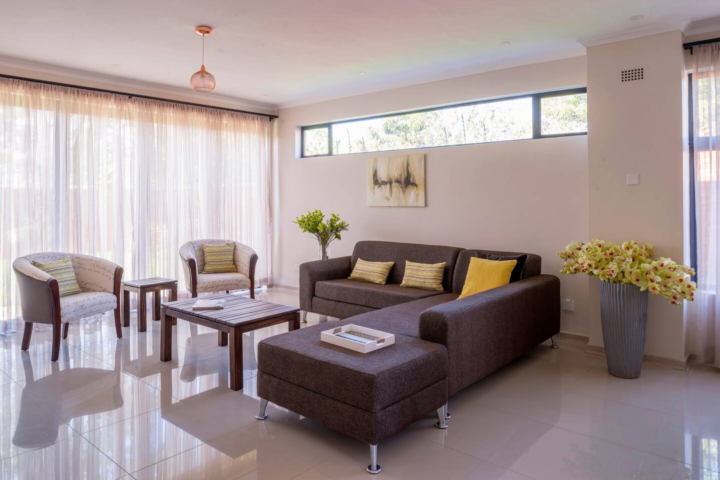 5* Modern 6 sleeper apartment Harare, 24h security