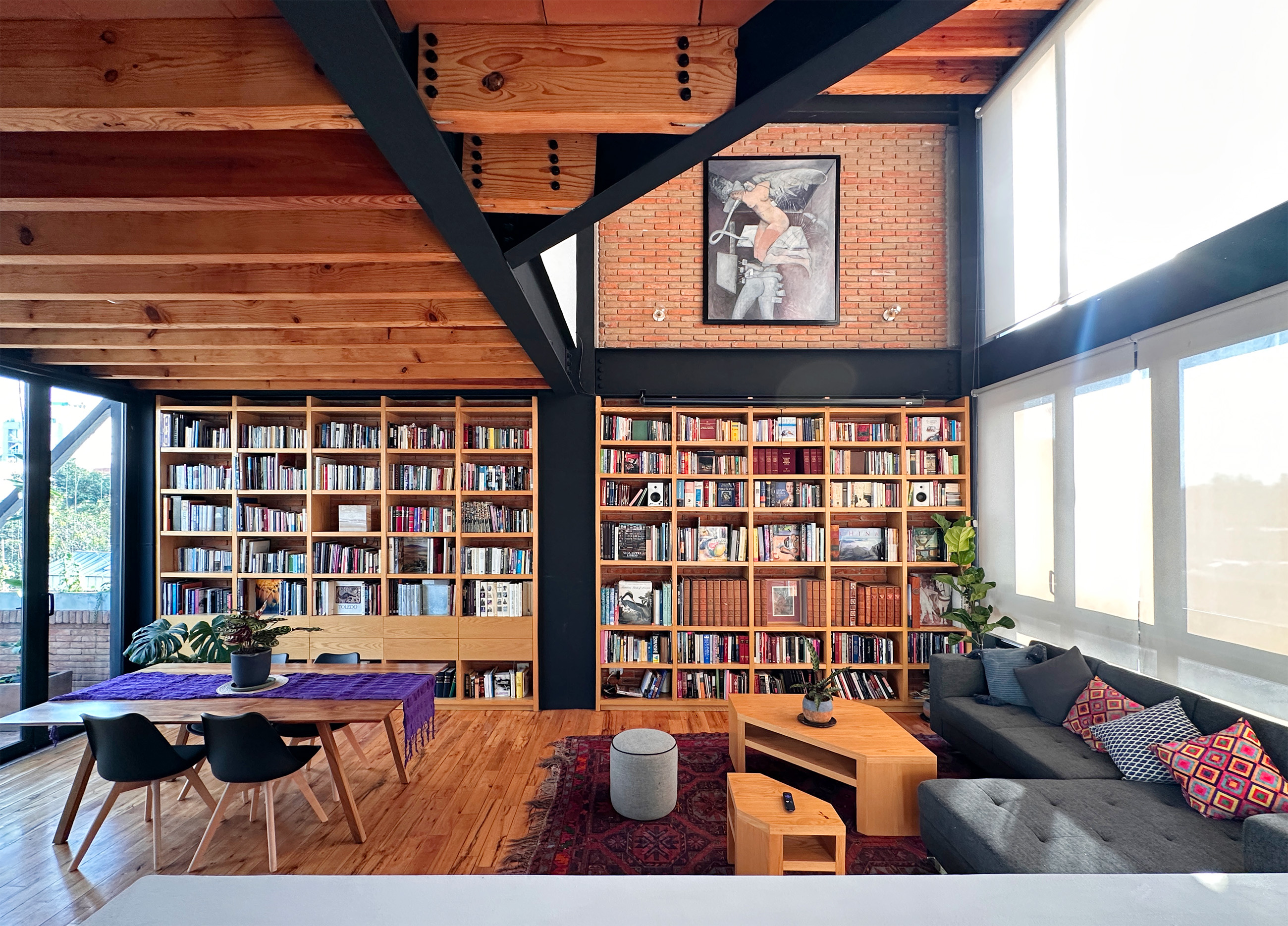 Gorgeous Outsized Penthouse Apartment with AC