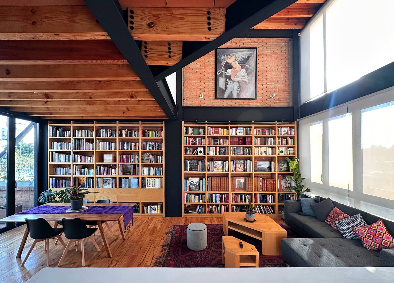 Gorgeous Outsized Penthouse Apartment with AC