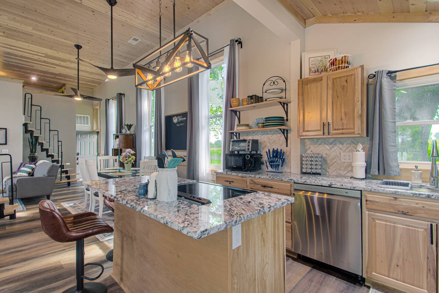 Cozy Historic Schoolhouse w/ Hot Tub + Views