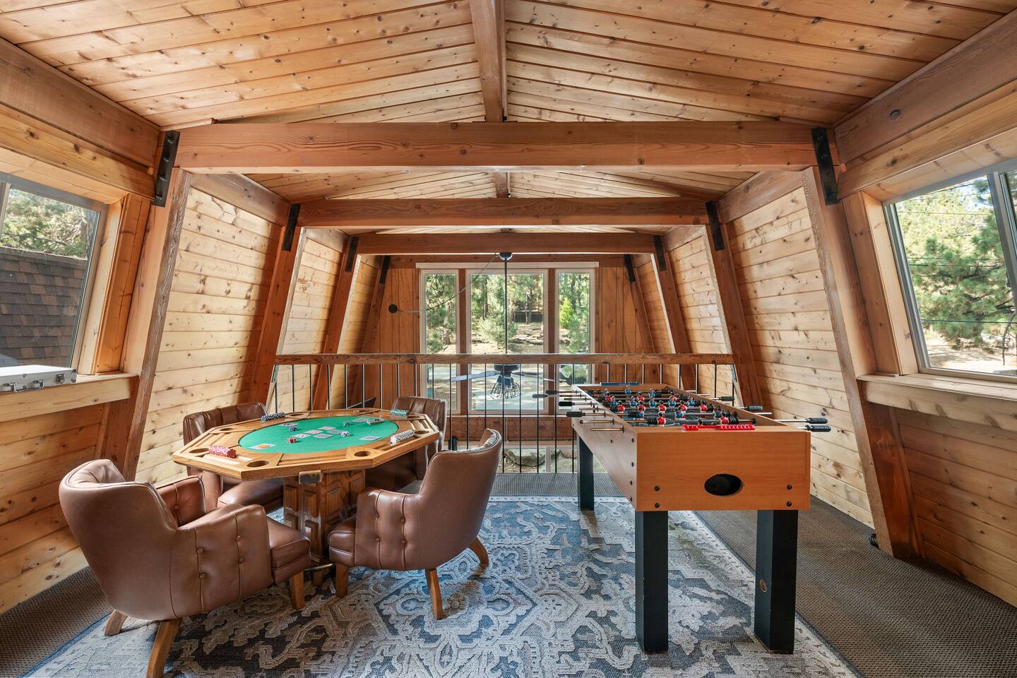 HotTub Cabin Near Lake with Game Room and Fire Pit