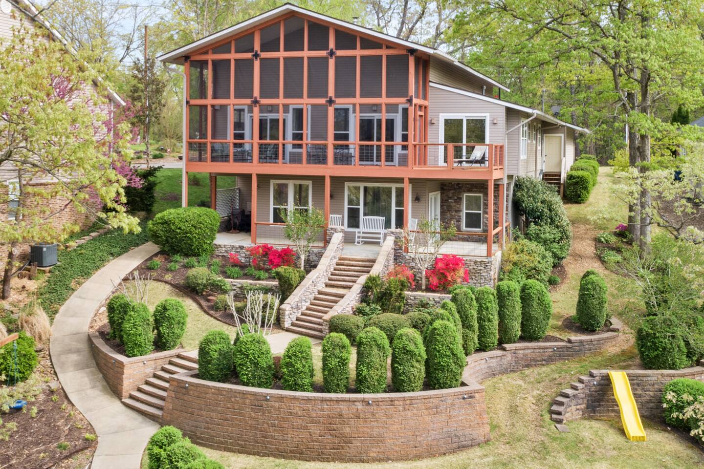 Ozark Mountain Lakehouse | Scenic Views • Trails