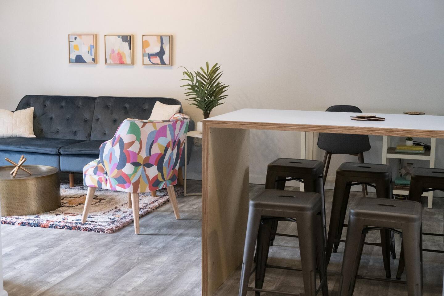 3 Bedroom Downtown Apartment with Bunk Beds