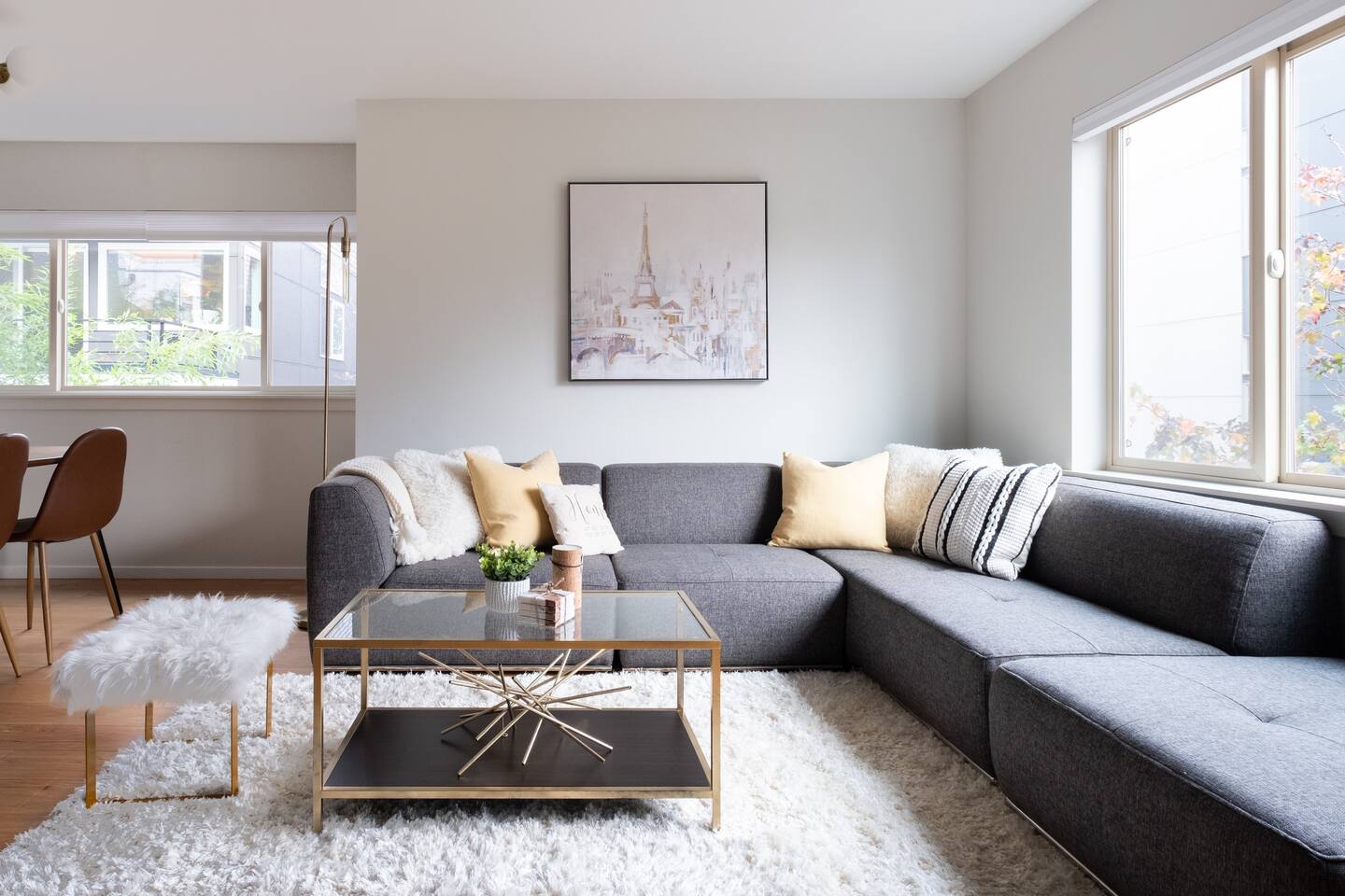 Stylish 3BR Seattle Getaway | Patio & Backyard