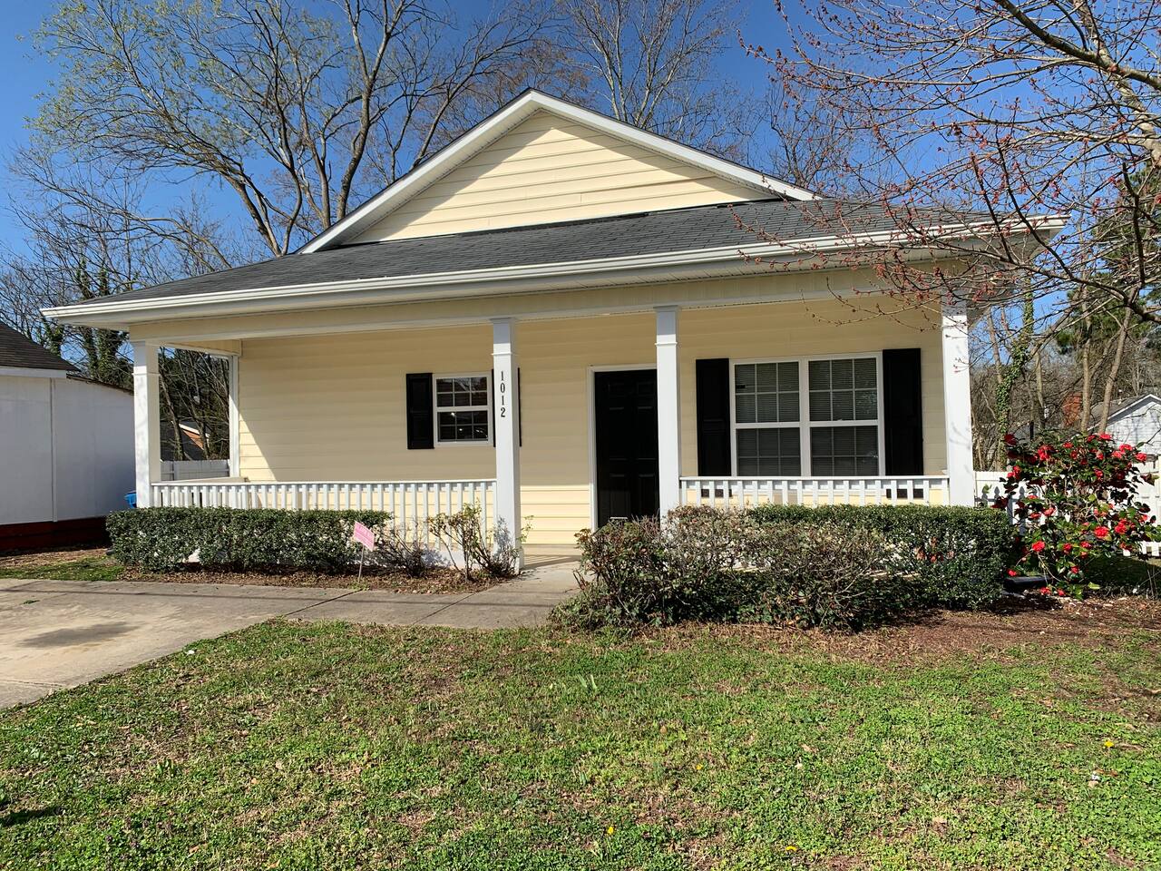 *Come home - 1 mile from Duke & Downtown Durham
