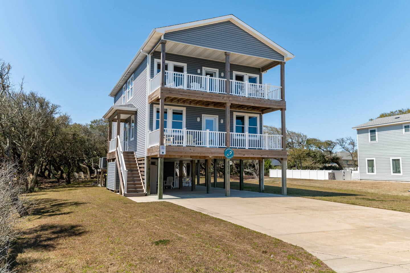 Luxury Meets Laid-Back Beach Life at DownWinder!