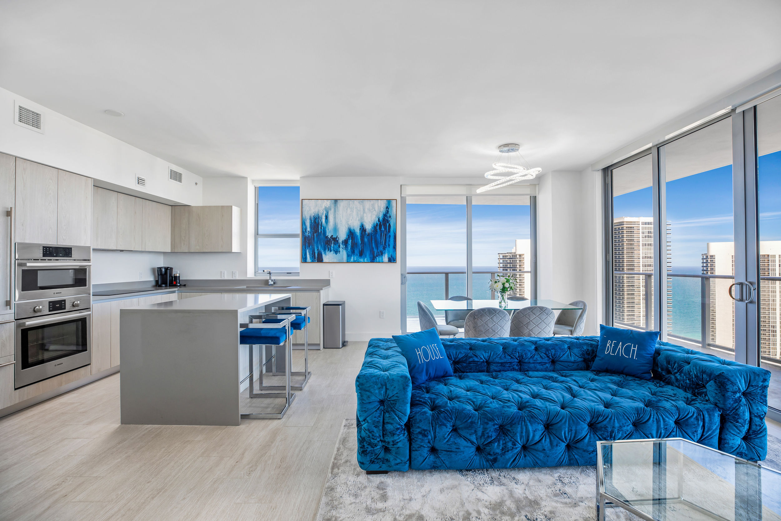 Condominio de Lujo 𝙗𝙮 𝙎𝙏𝘼𝙔-𝙏𝙊𝘿𝘼𝙔 | Hyde Beach House