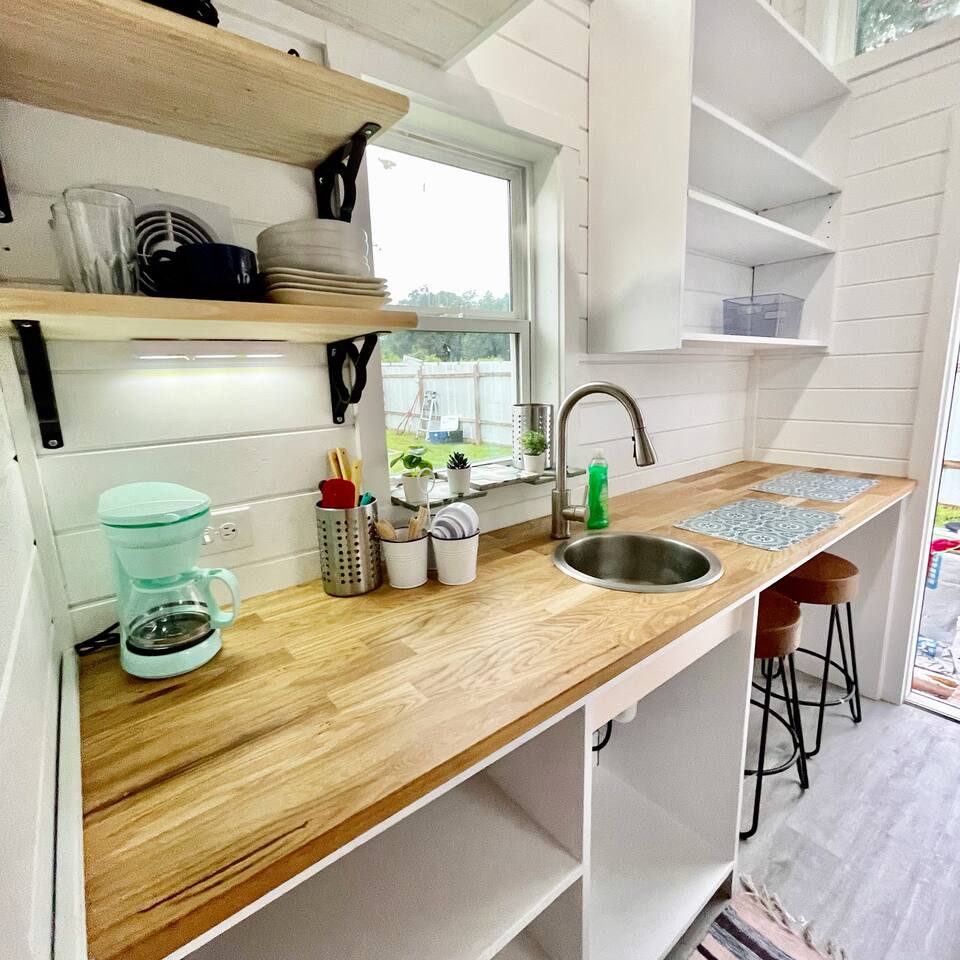 Urban Tiny Haven Tiny, Come Experience Tiny Living