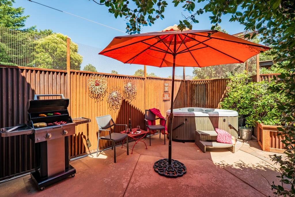 Desert Poppy Fall Escape: Sedona Romantic Getaway