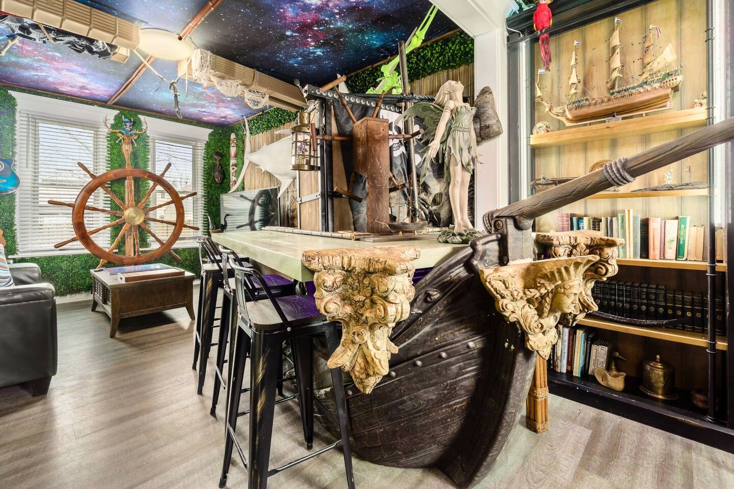 ★ Hook’s Lair ★ Four Bedroom House with Arcade ★