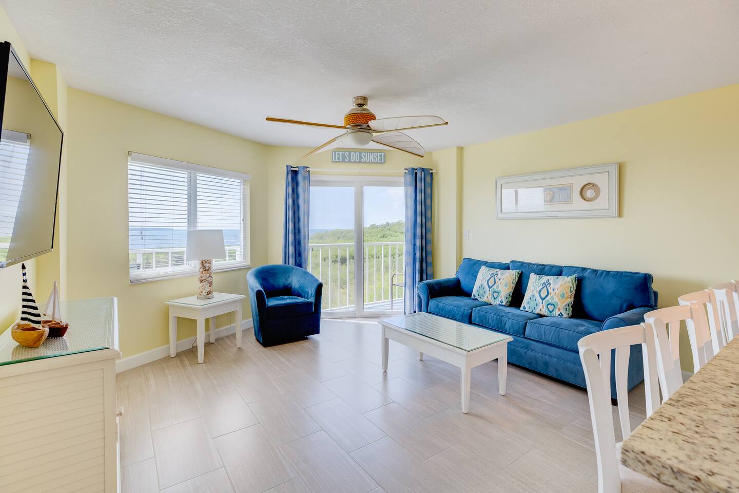 Bright & Sunny Suite w/ Magnificent Ocean Views