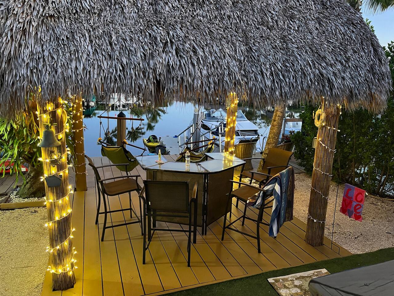 Waterfront Tiny House w Pool, Beach, and Boat Dock - Holiday Home