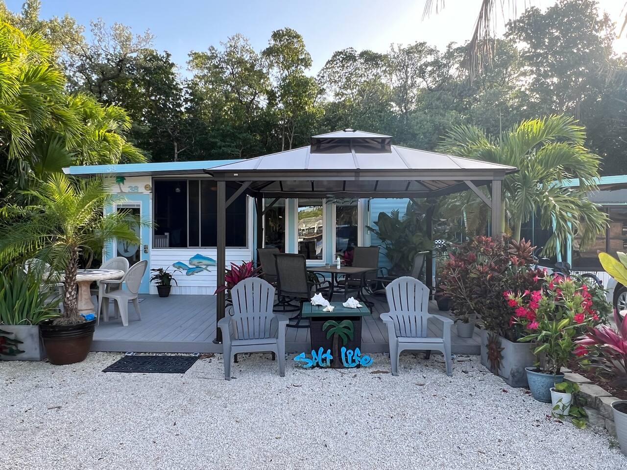 Beachside Retreat w/ Pool, Boat Ramp Dock for Rent - Holiday Home