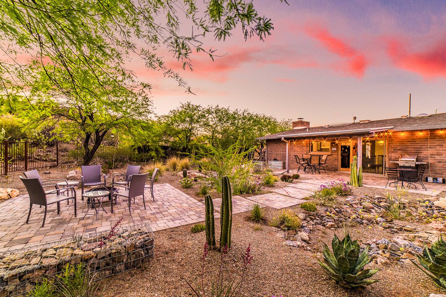 Starr Pass Home: Spacious Yard, Near Trails