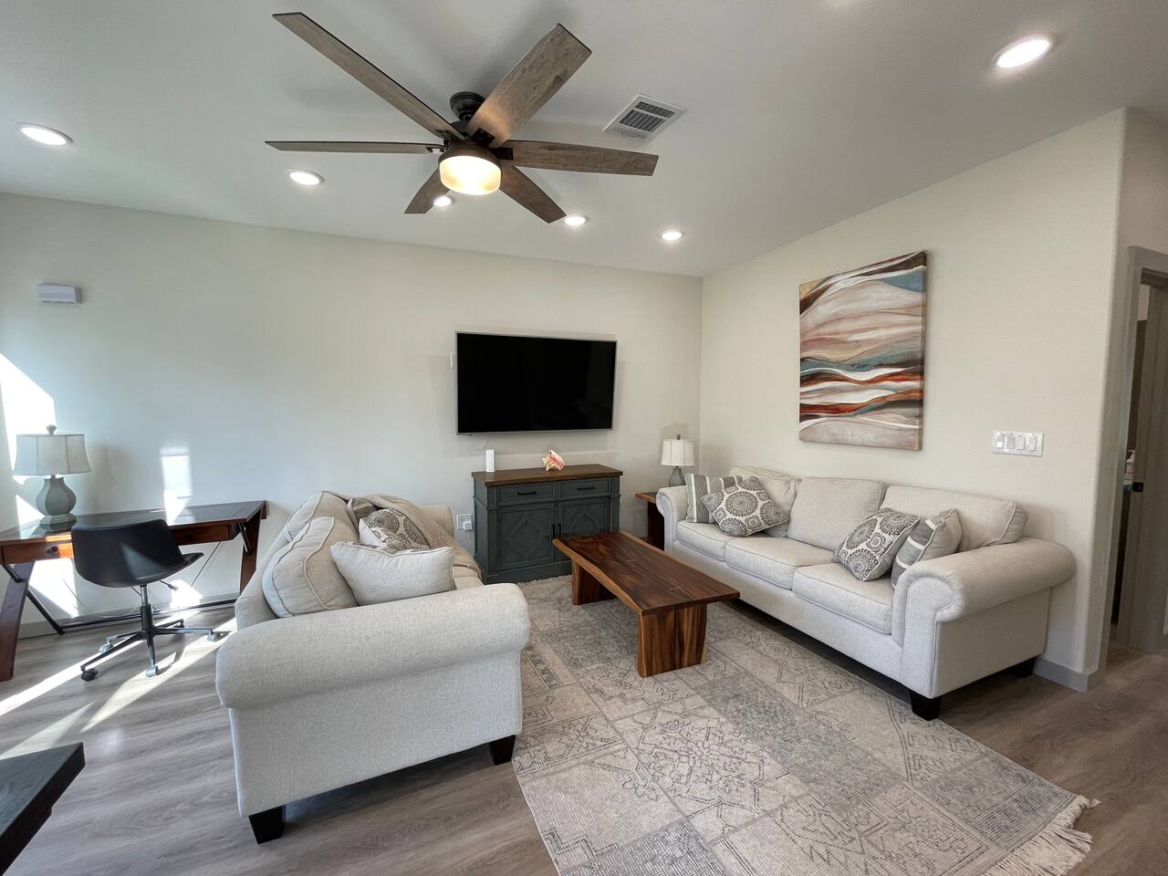 Country Oasis - Entire Home