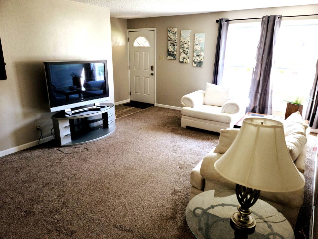 Sharon B - Sleeps 12 - 4 bedrm - 8 Bed