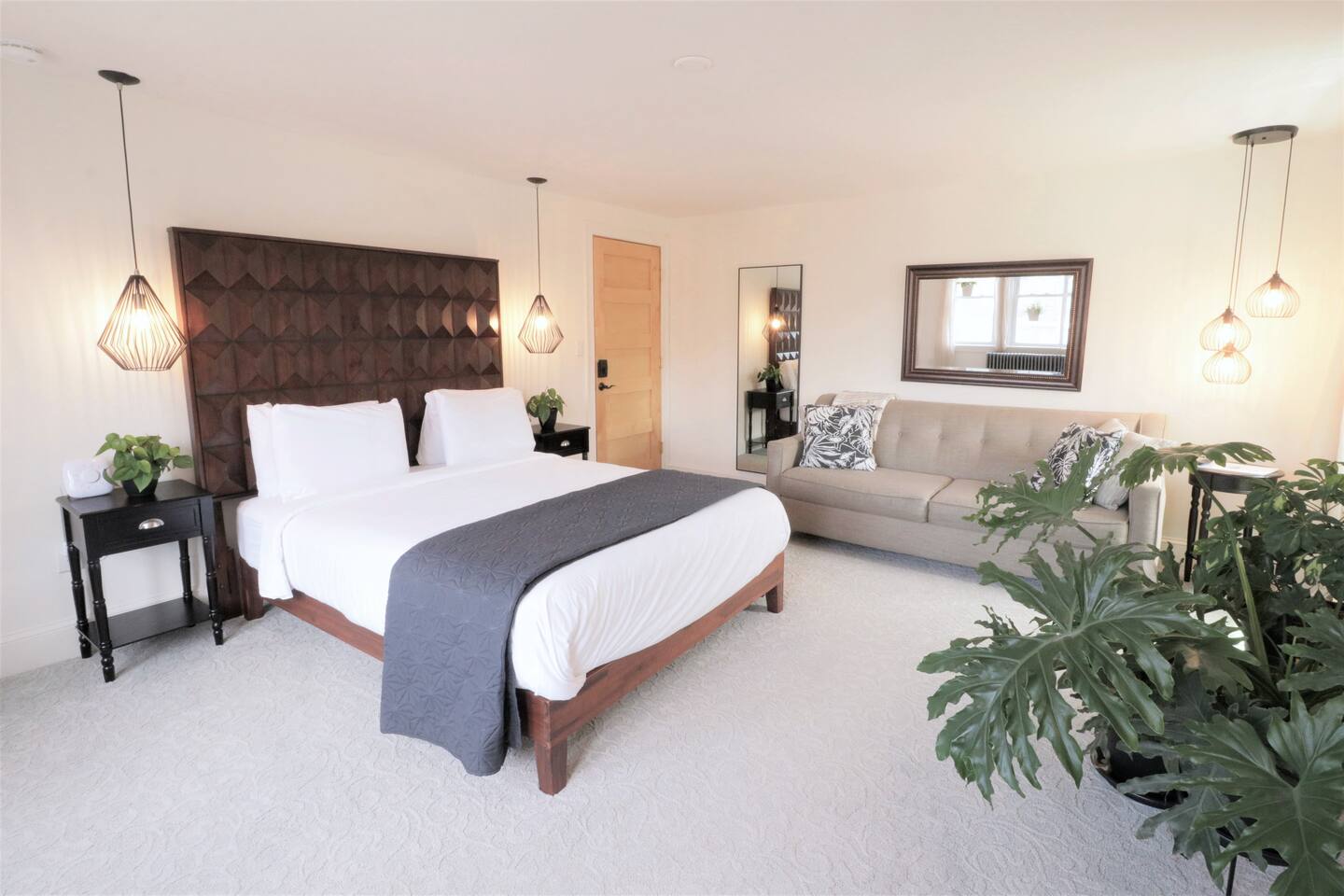 Inn at Park Spring 4 | Self Check In | Parking